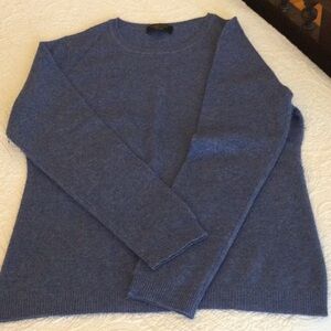 Women’s Blue Crewneck Sweater-100% Cashmere